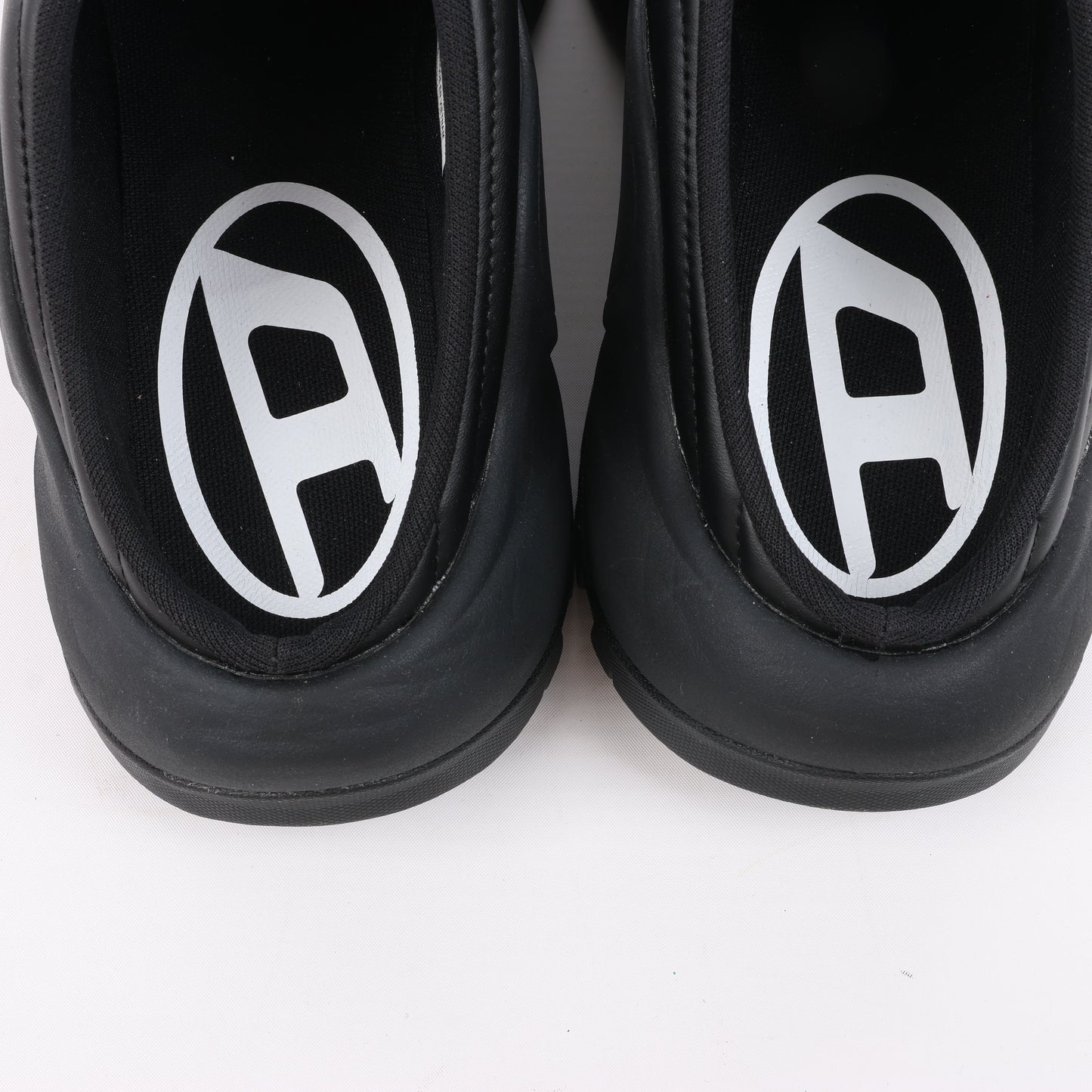 Diesels S-D Runner Mule X in Black, Size 42 EU