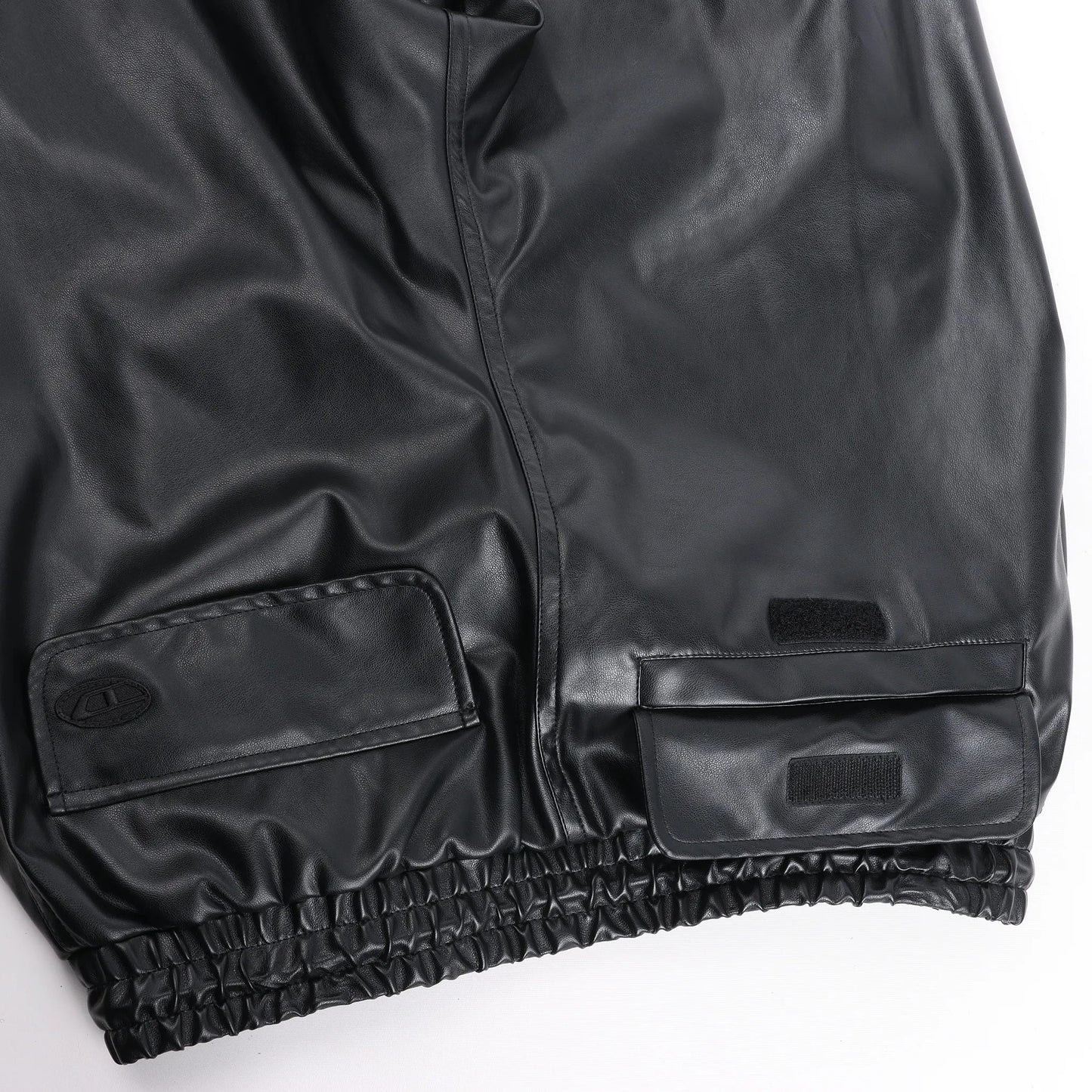 DIESEL Oversized Cargohose aus beschichtetem Stoff in Schwarz p-MARTY-LTH, Größe 48 IT