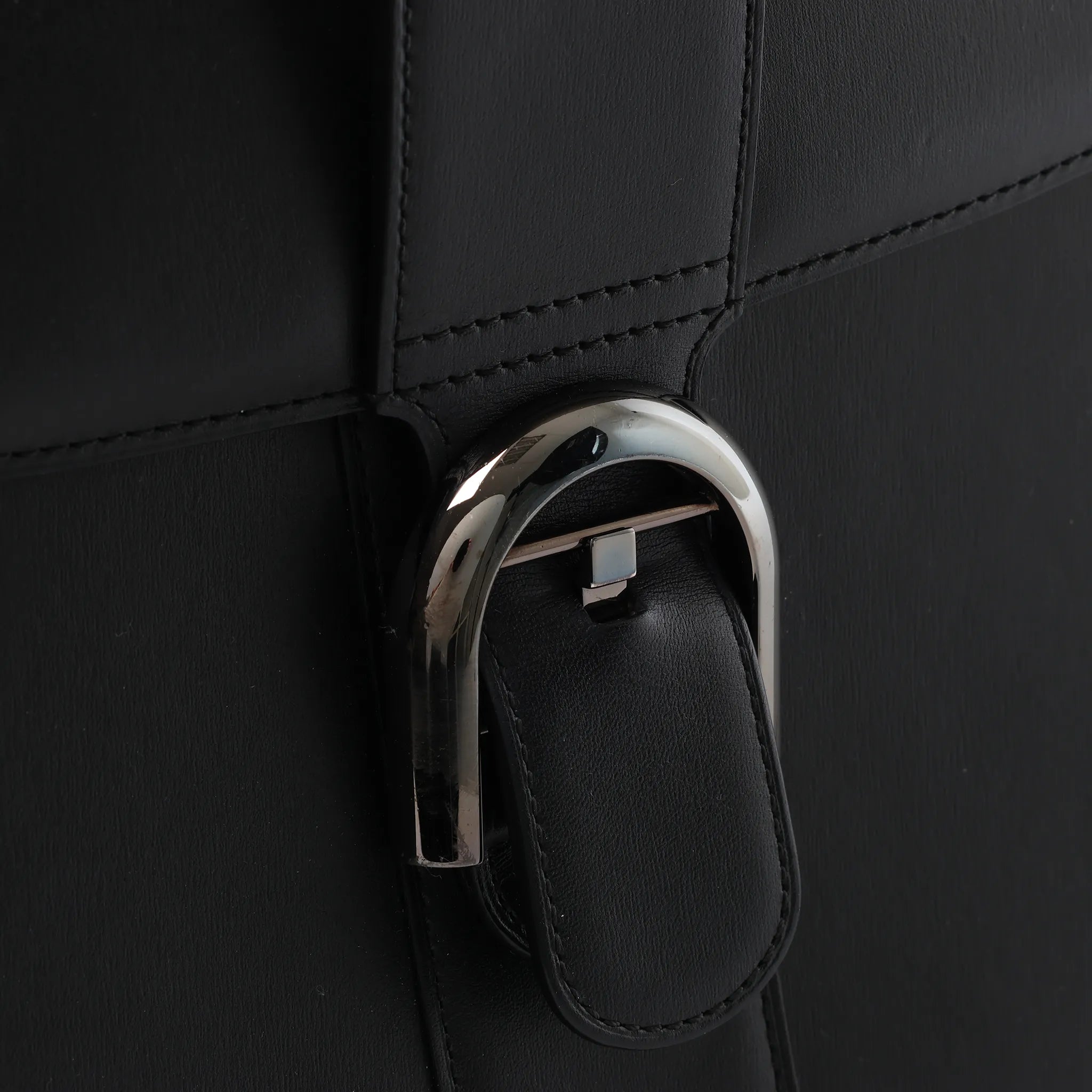 Delvaux Brillant MM Leather 2Way Handbag in Black