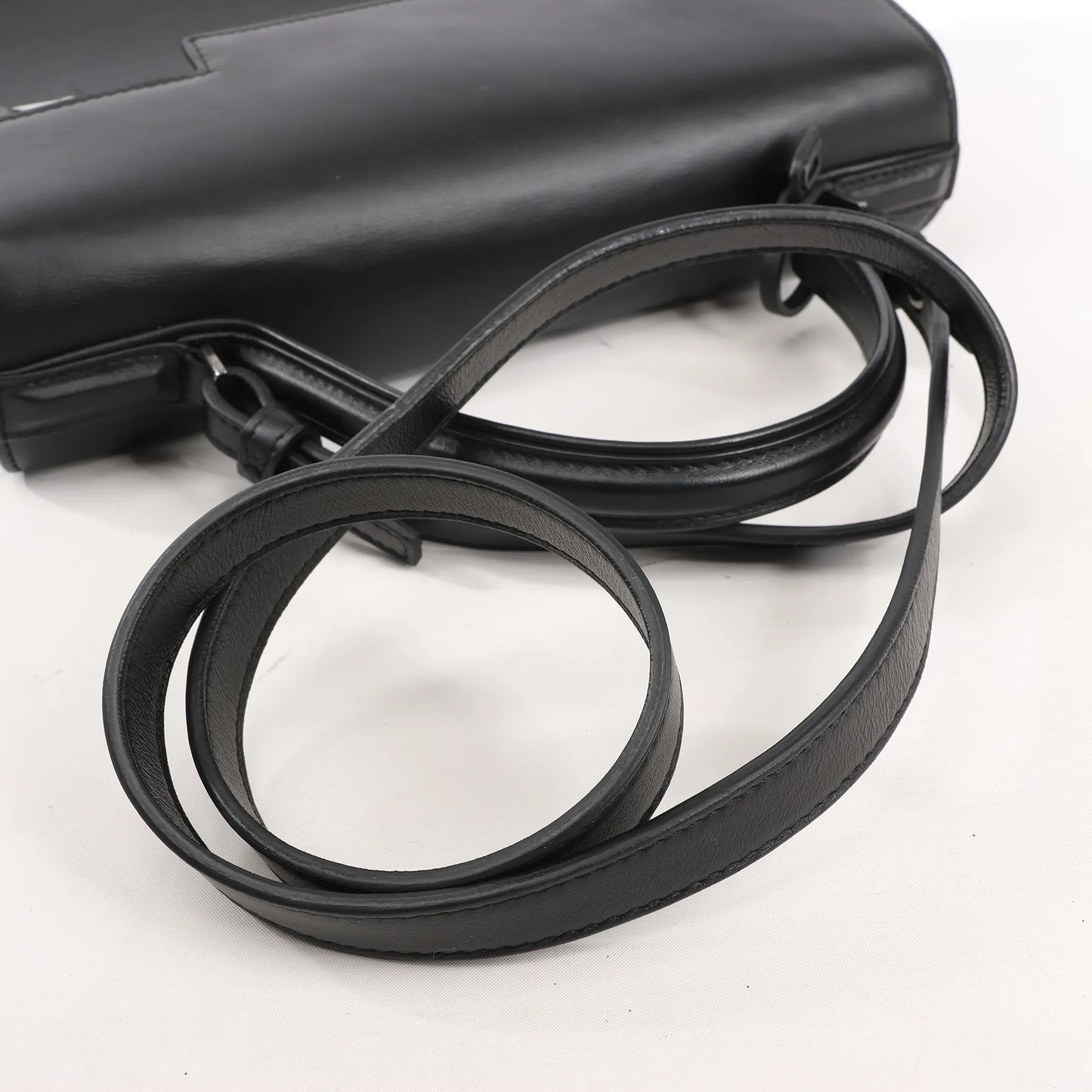 Delvaux Tempete MM Leather 2Way Handbag in Black