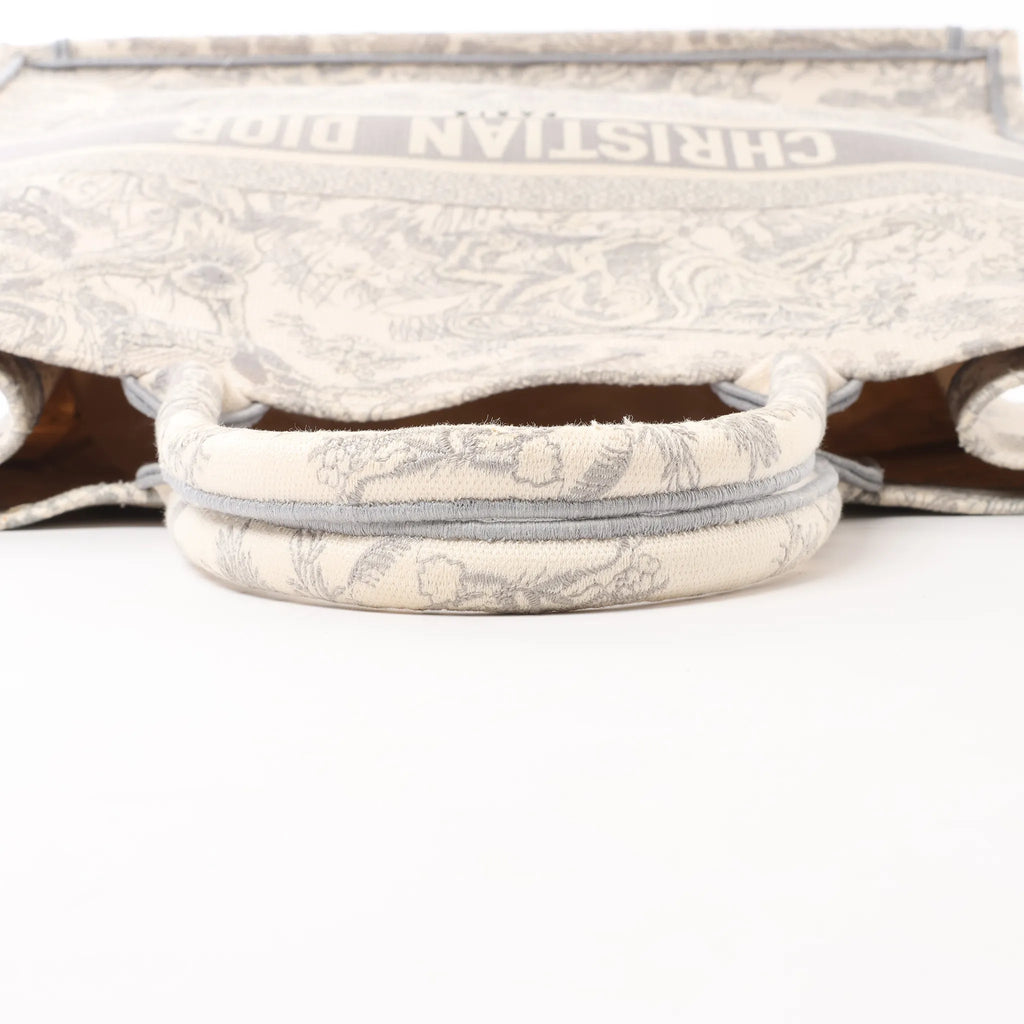 Dior Book Tote Large Jouy Embroidered canvas Handbag Handbag in Gray