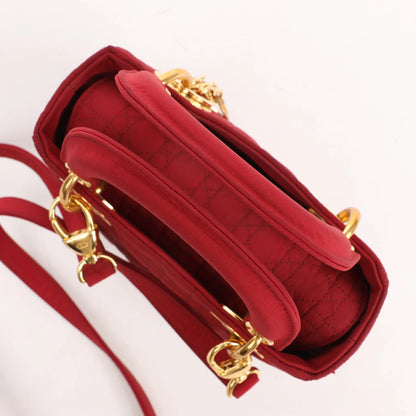 Dior Lady Dior Mini Cannage Nylon Handtasche in Rot
