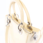 Bolso de mano Dior Saddle Mini Bag de piel en color crudo