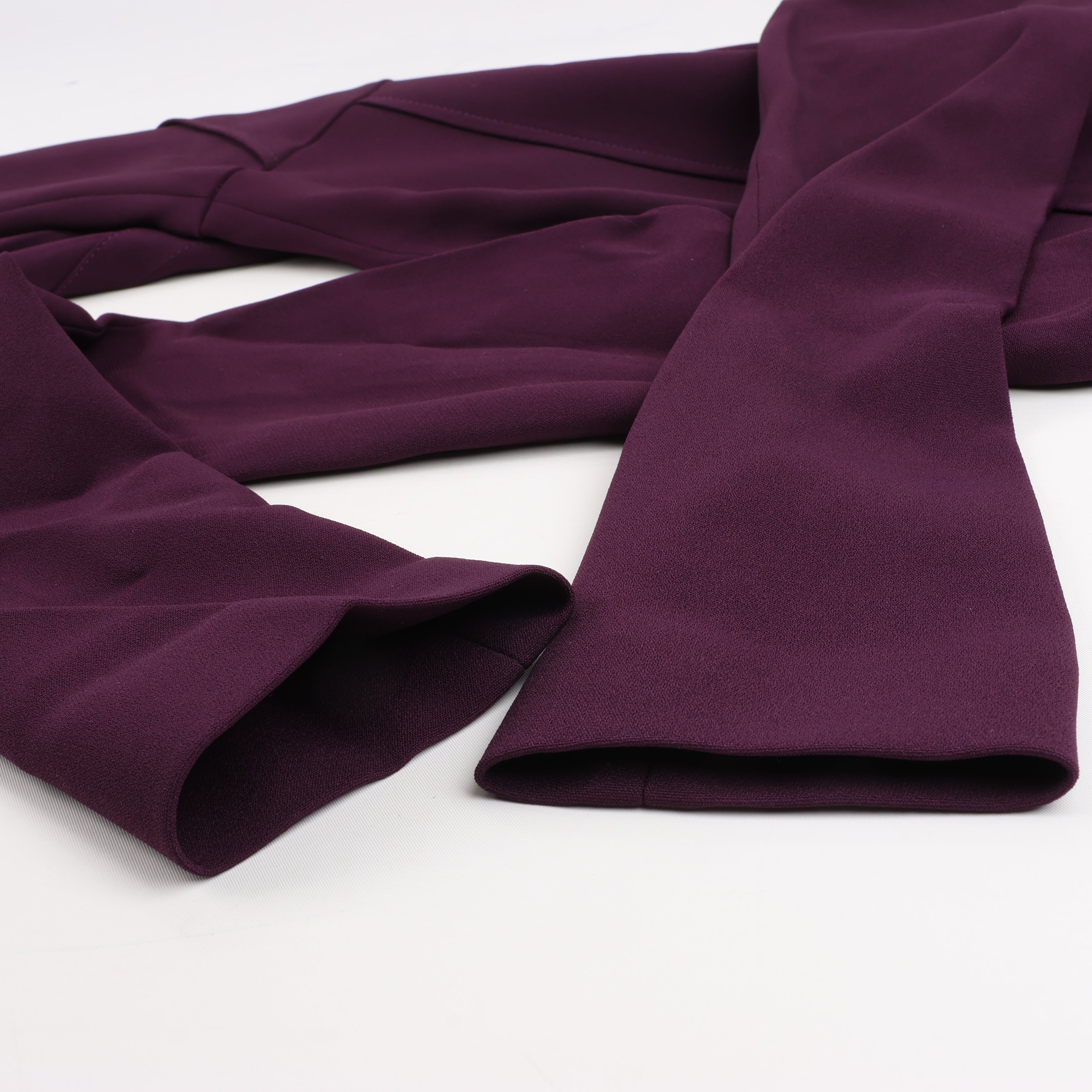 Roland Mouret Deep V-Neck Fitted Midi Dress in Plum – EU 34