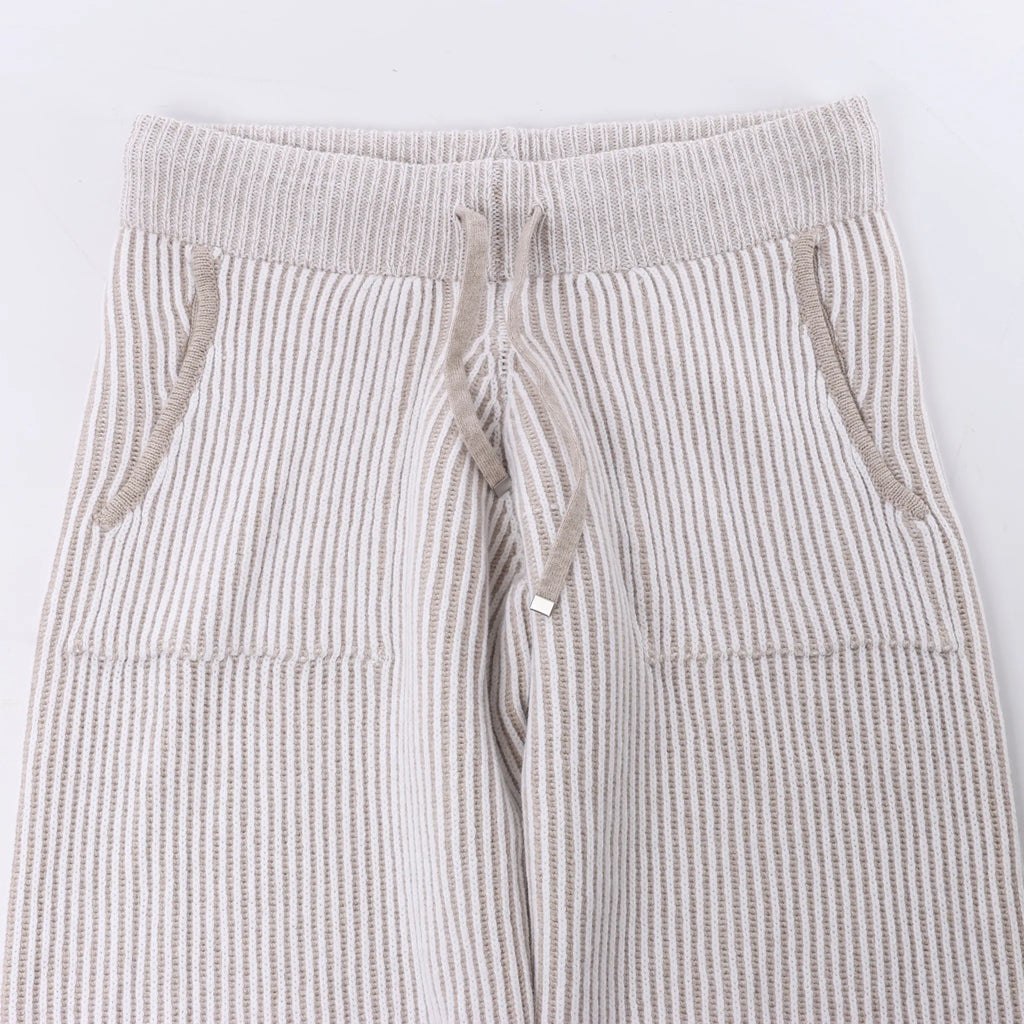 Eleventy Casual Wool Trousers in Light Gray, Size M