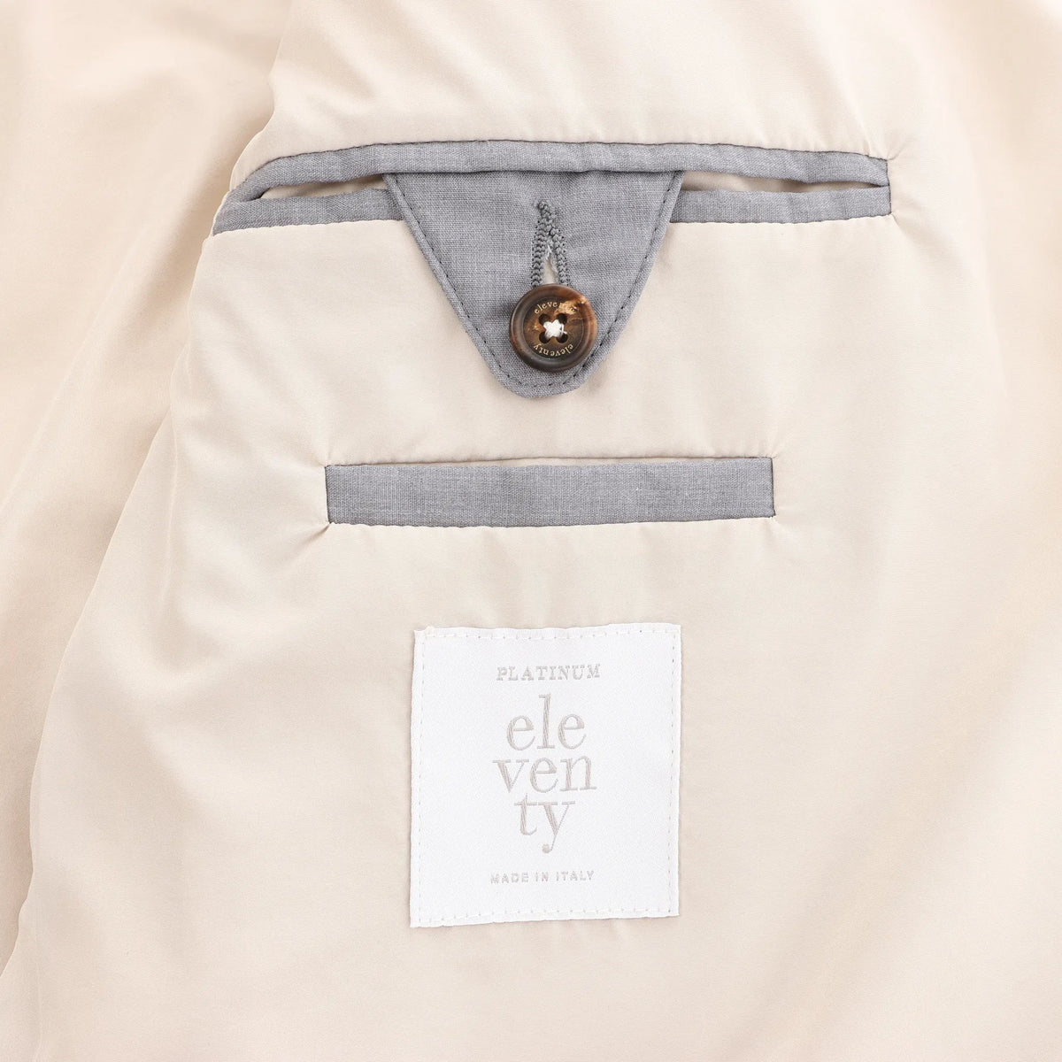 Eleventy Hooded Wool Vest in Beige, Size 50 IT