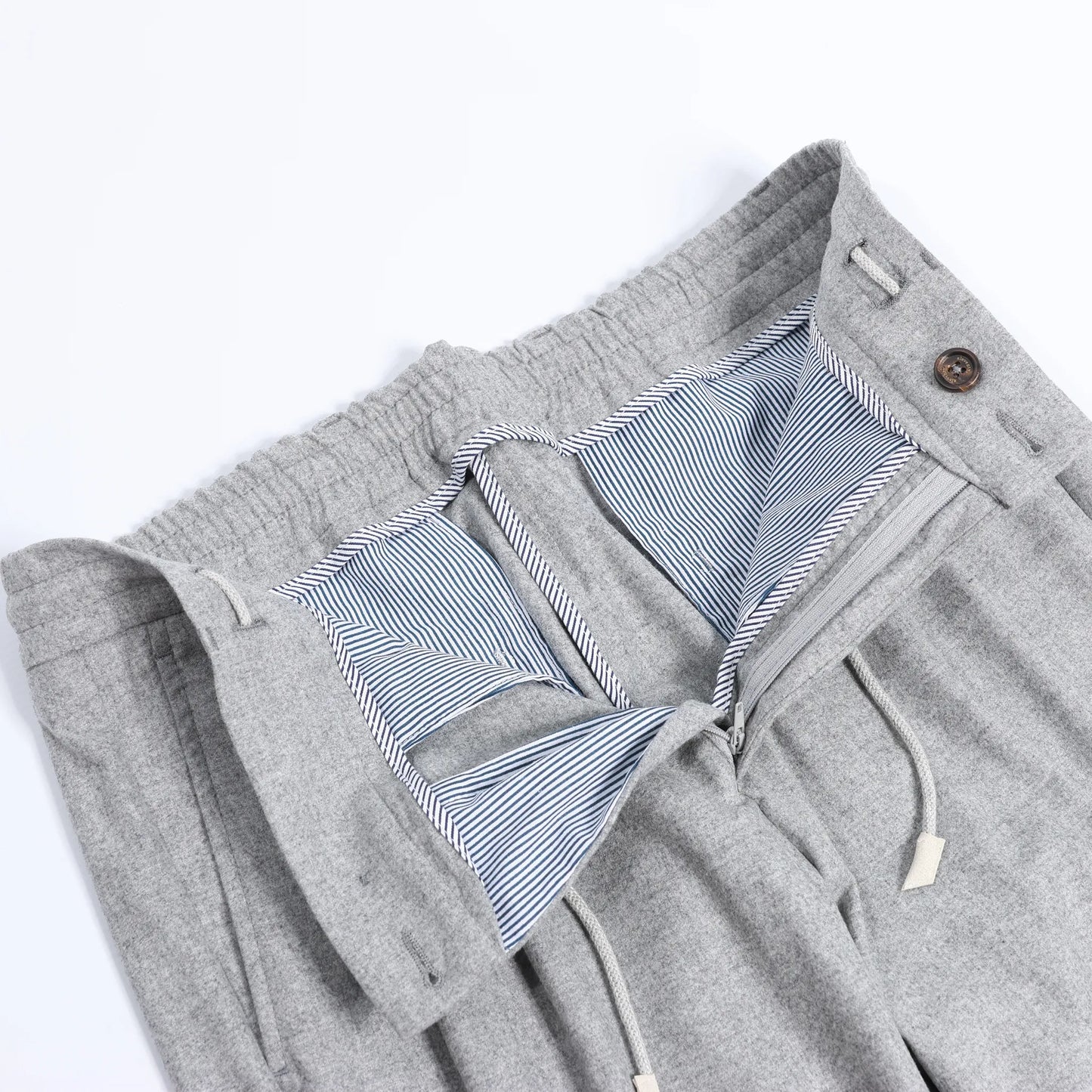 Eleventy Single-Breasted Suit in Gray, Size 50 IT