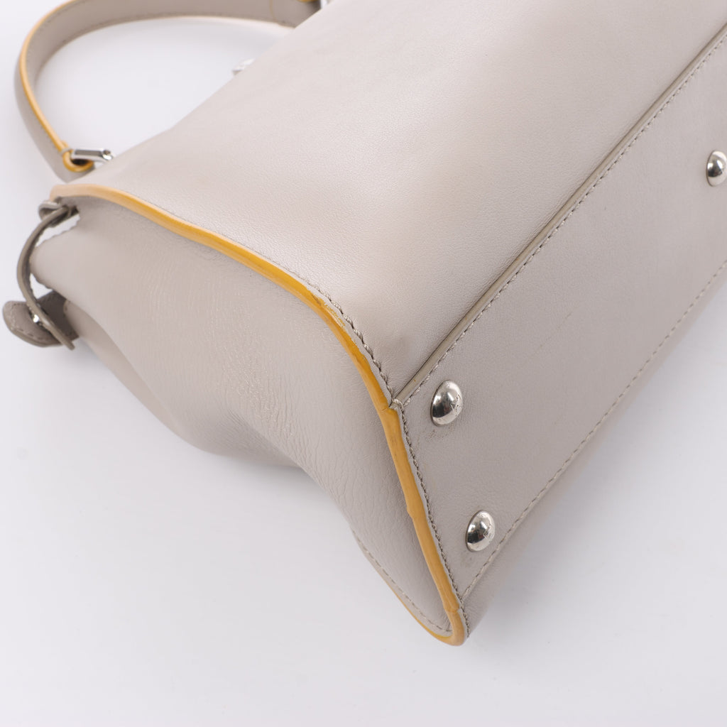 Fendi Peekaboo Regular Leather 2Way Handbag in Gray