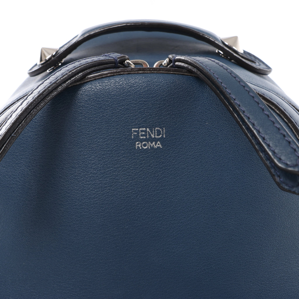 Bolso de hombro FENDI de ante y piel en color negro