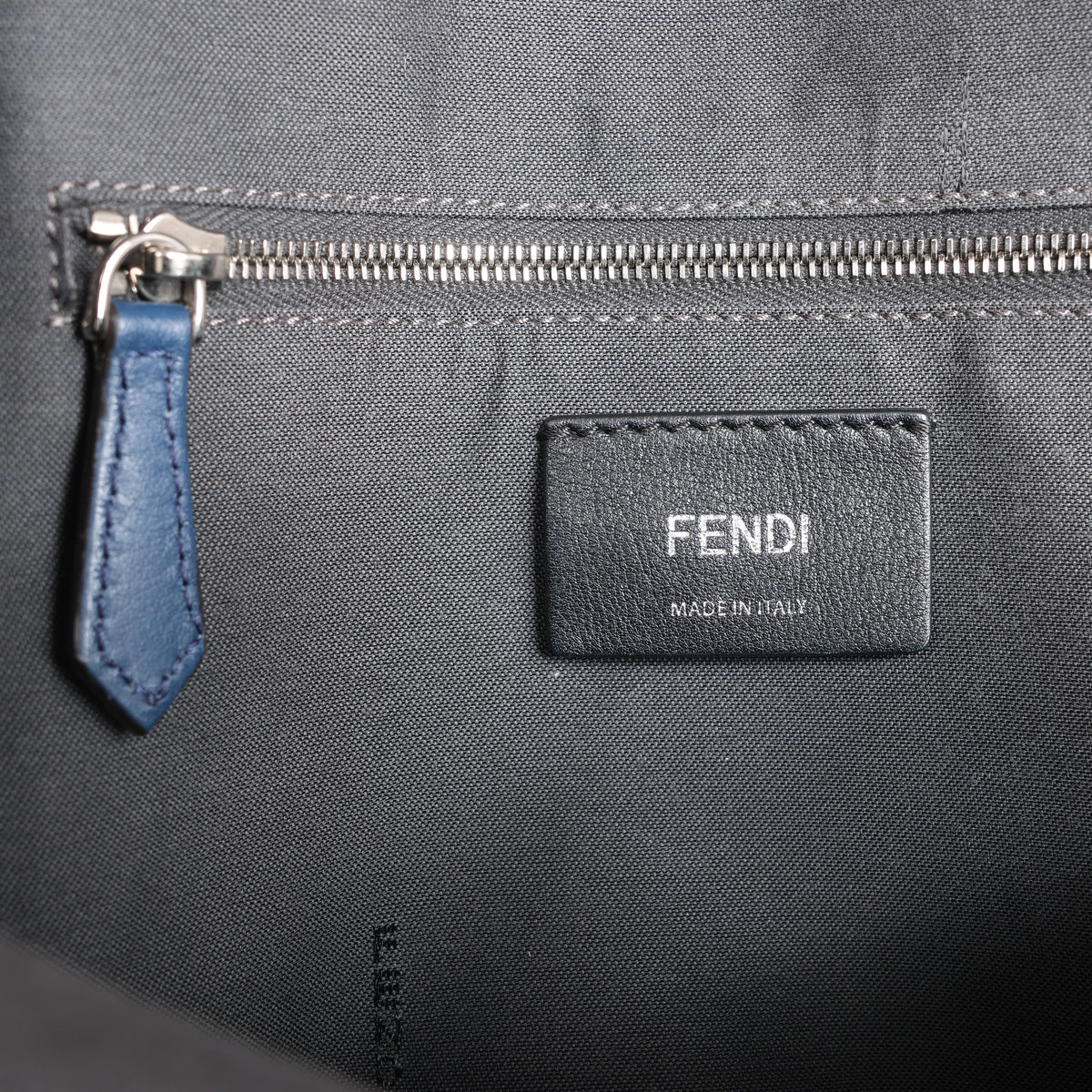 Bolso de hombro FENDI de ante y piel en color negro