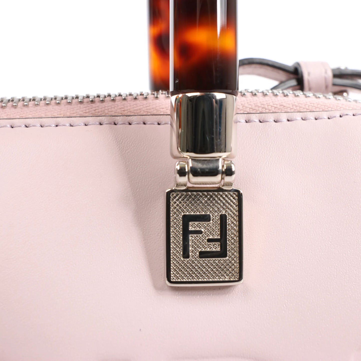 Mini sac à main Fendi By The Way en cuir rose 8BS067