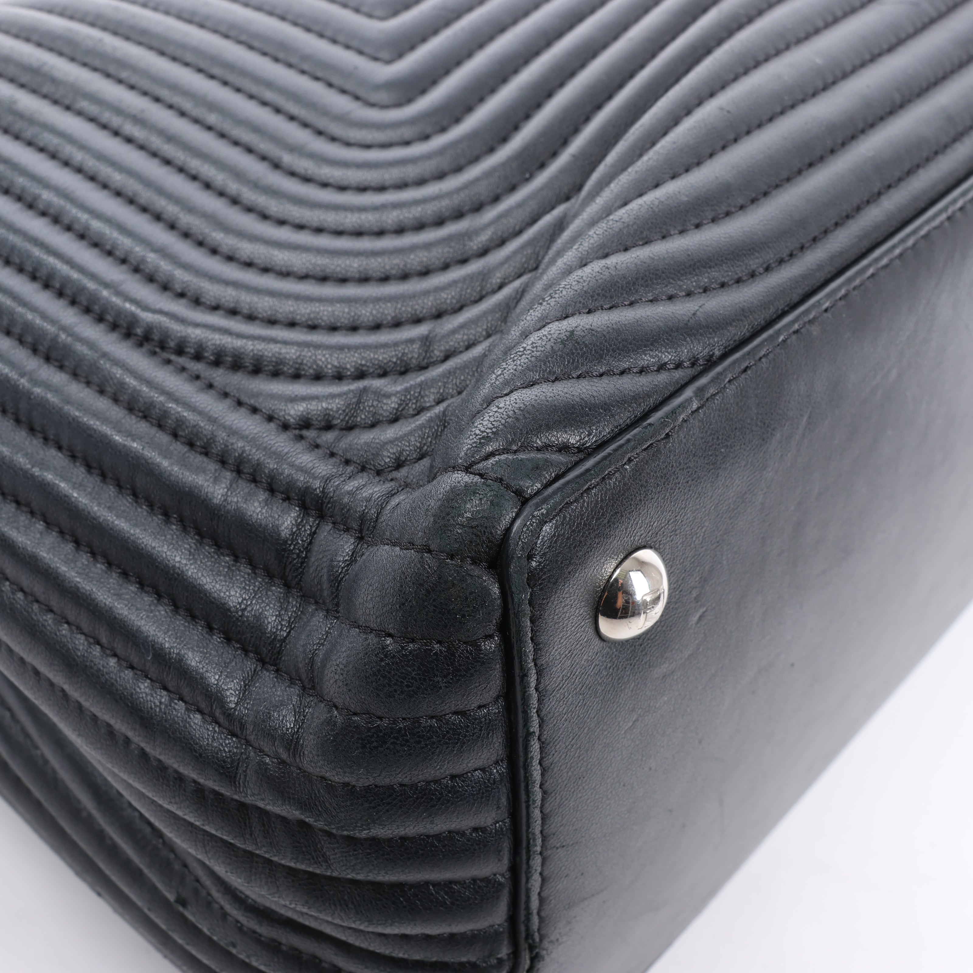 Fendi Dotcom Leather Chain Semi Shoulder Bag in Black