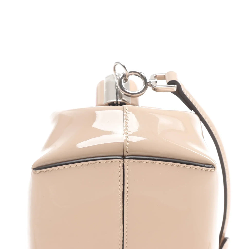 FENDI First Patent Leather Crossbody bag in Beige 8BP137