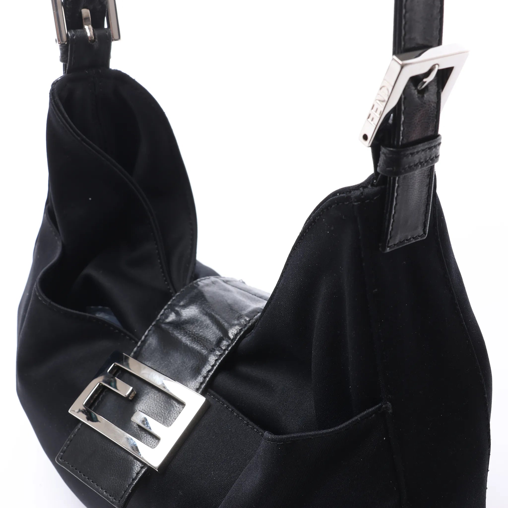 FENDI Mamma Baguette Jersey & Leather Shoulder bag in Black 26729