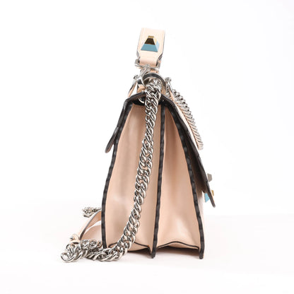 Sac à main FENDI Kan I en cuir rose, 2 en 1, référence 8BT283