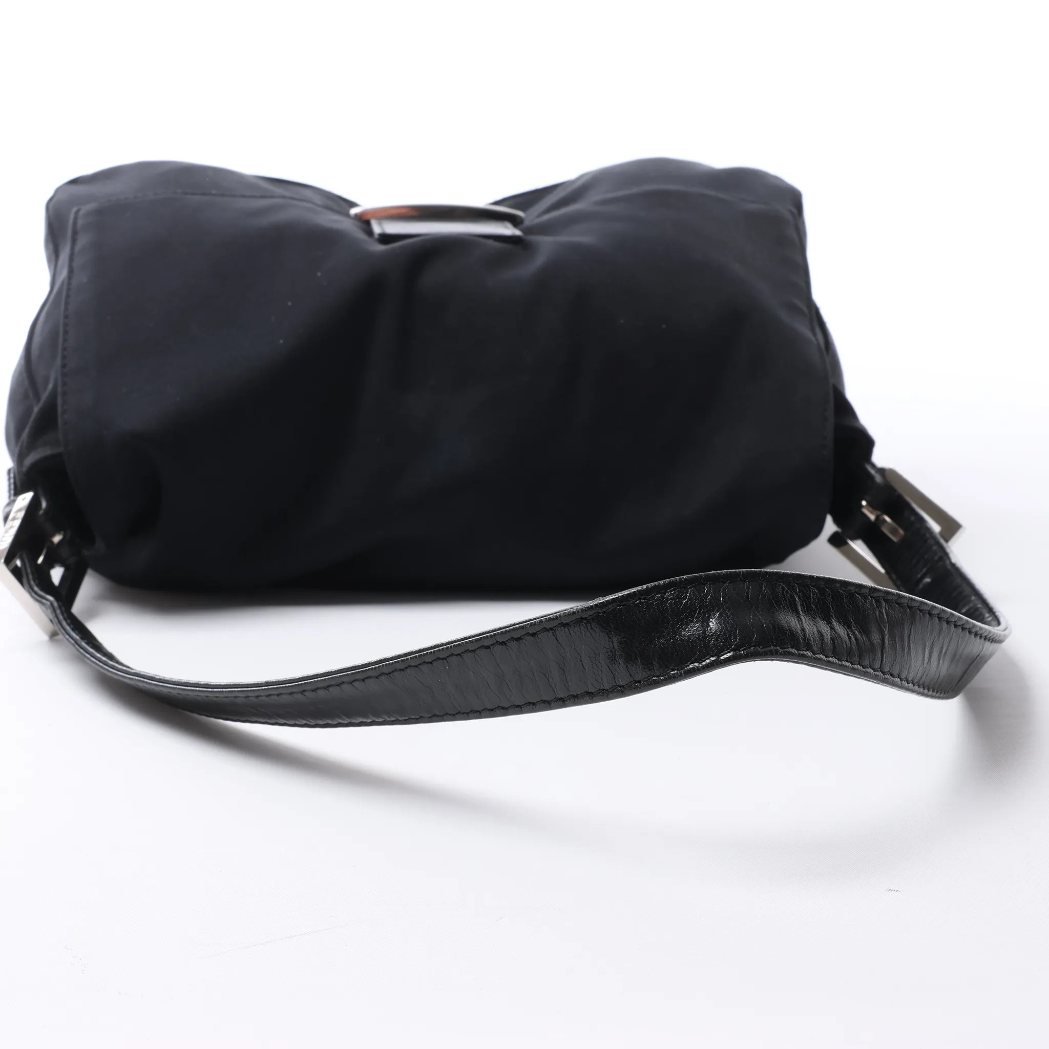 FENDI Mamma Baguette Jersey & Leather Shoulder bag in Black