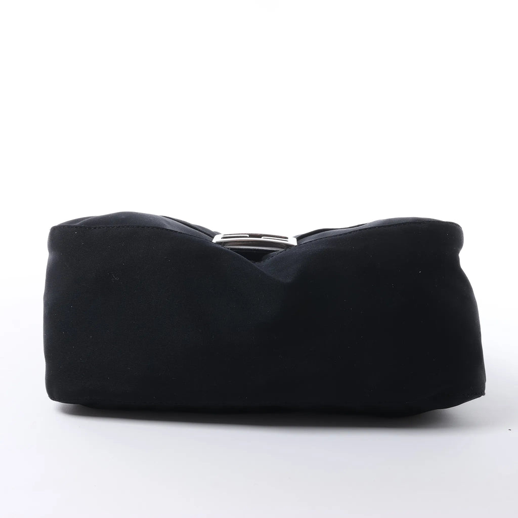 FENDI Mamma Baguette Jersey & Leather Shoulder bag in Black
