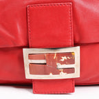 FENDI Mamma Baguette Leather Shoulder bag in Red 26325