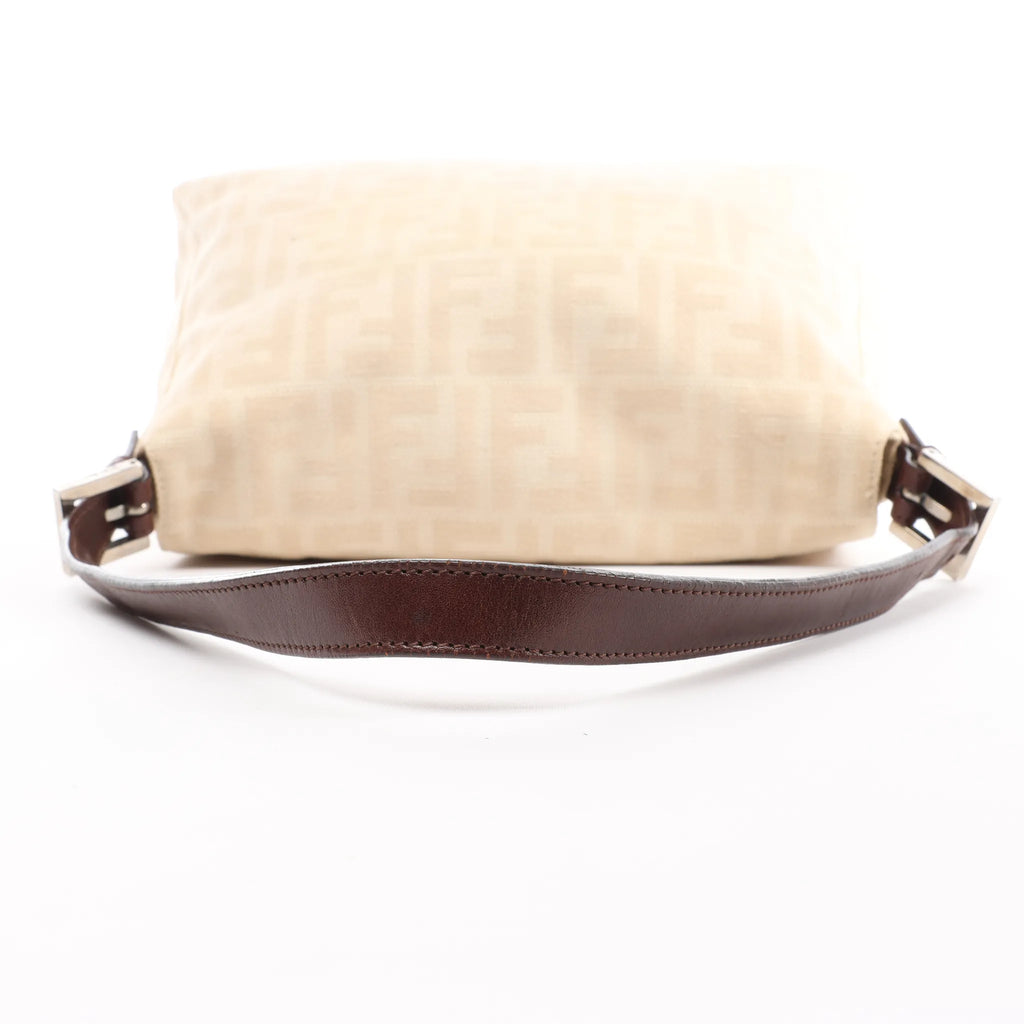 FENDI Mamma Baguette Zucchino Canvas & Leather Shoulder bag in Beige 26325