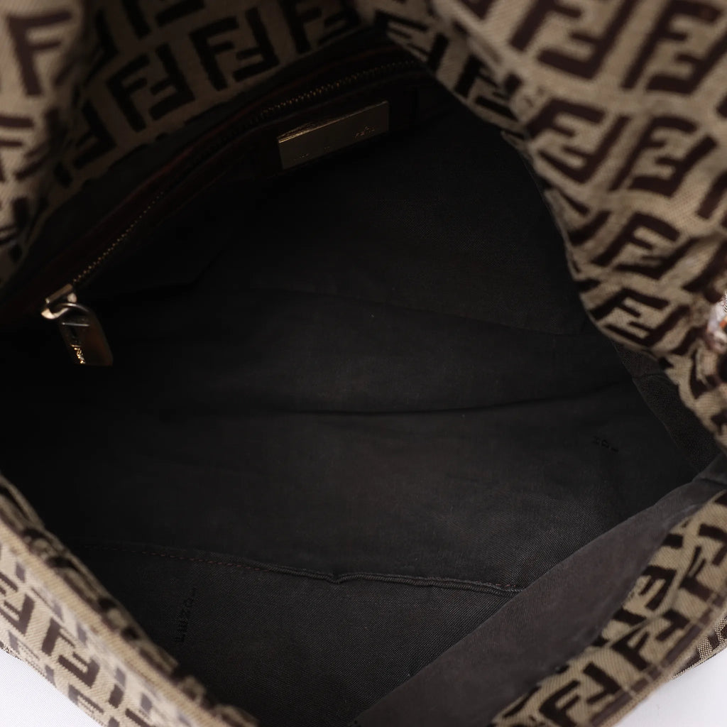FENDI Mamma Baguette Zucchino Canvas & Leather Shoulder bag in Brown 8BR001