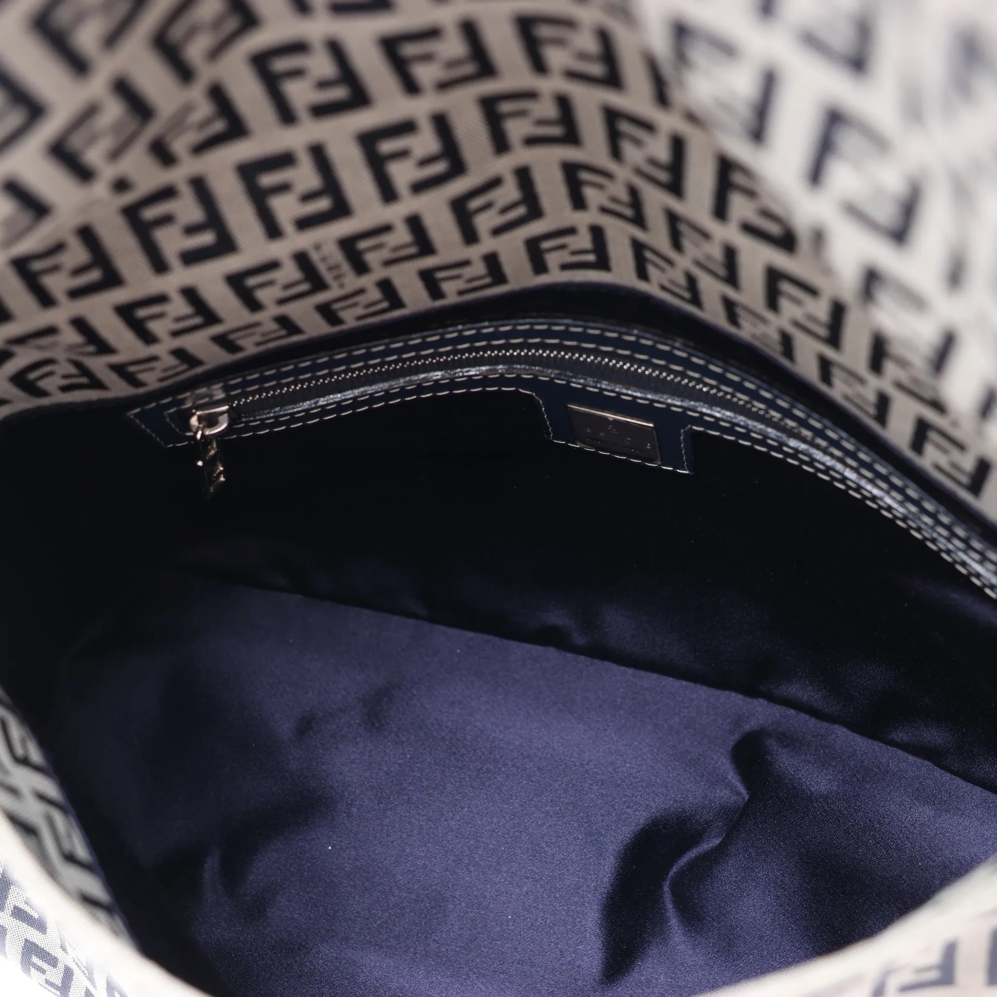 FENDI Mamma Baguette Zucchino Canvas & Leather Shoulder bag in Navy Blue x Gray 26325