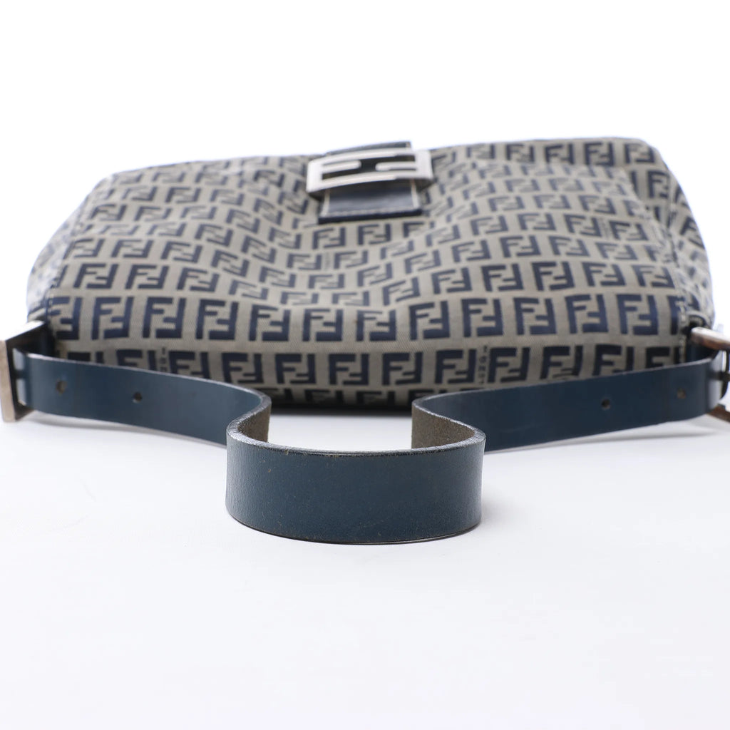 FENDI Mamma Baguette Zucchino Canvas & Leather Shoulder bag in Navy Blue x Gray 26325
