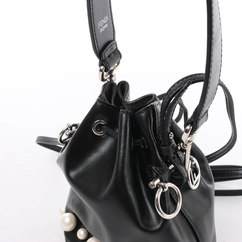 Bolso de hombro Fendi Mon Tresor Mini 2Way en rojo 8BS010