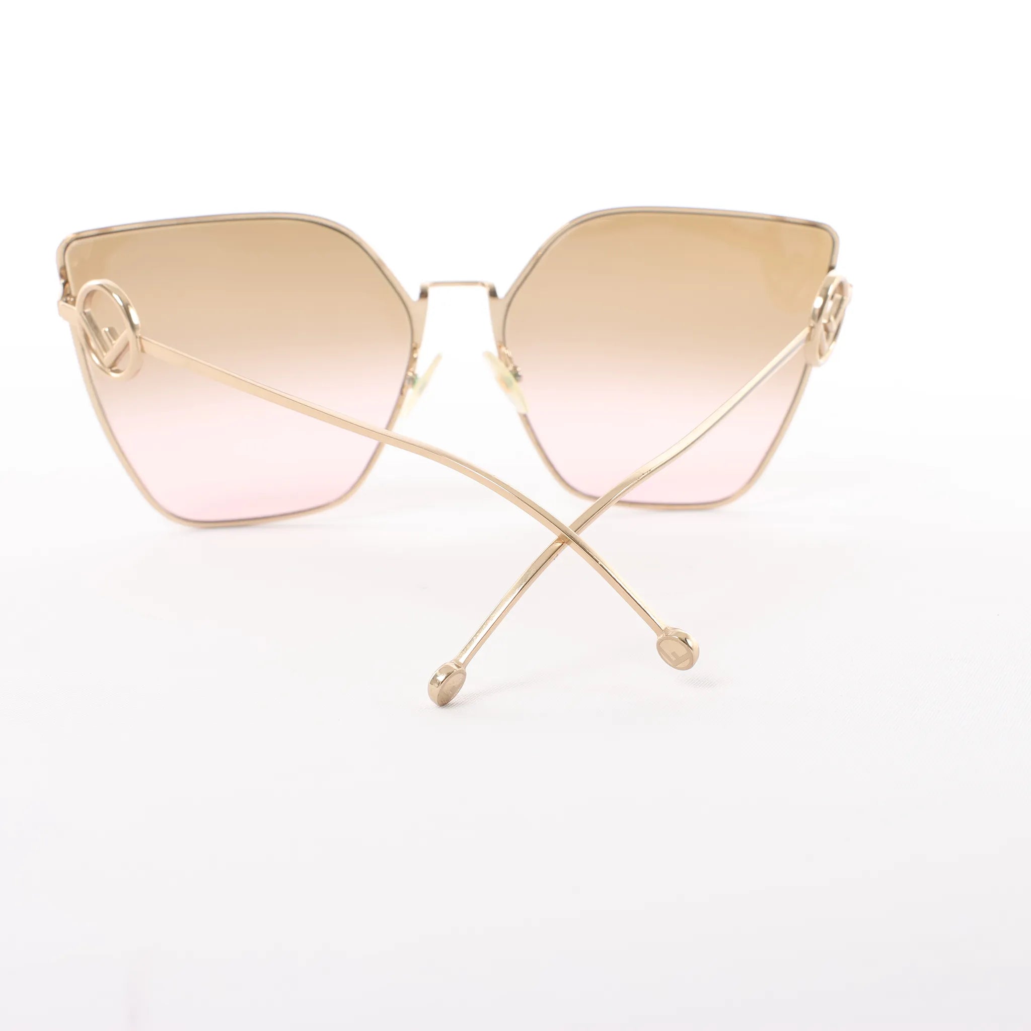 Fendi Oversized Cat-eye Sunglasses in Gold Metal FF0323/S