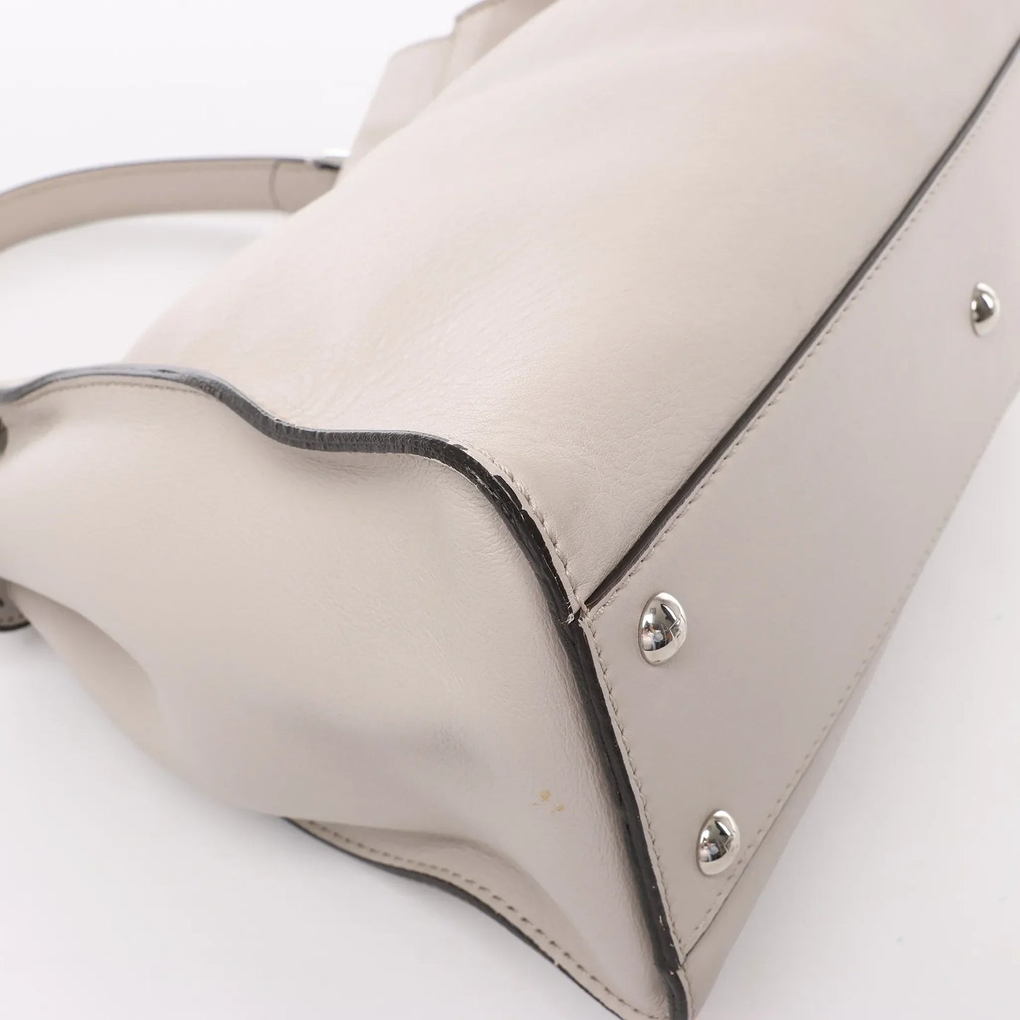 Fendi Peekaboo Regular 2-Wege-Handtasche aus Leder in Hellgreige 8BN290