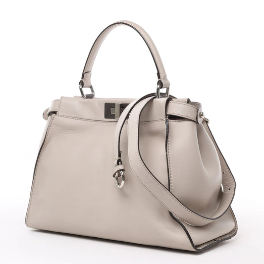 Sac à main Fendi Peekaboo Regular en cuir gris clair 8BN290