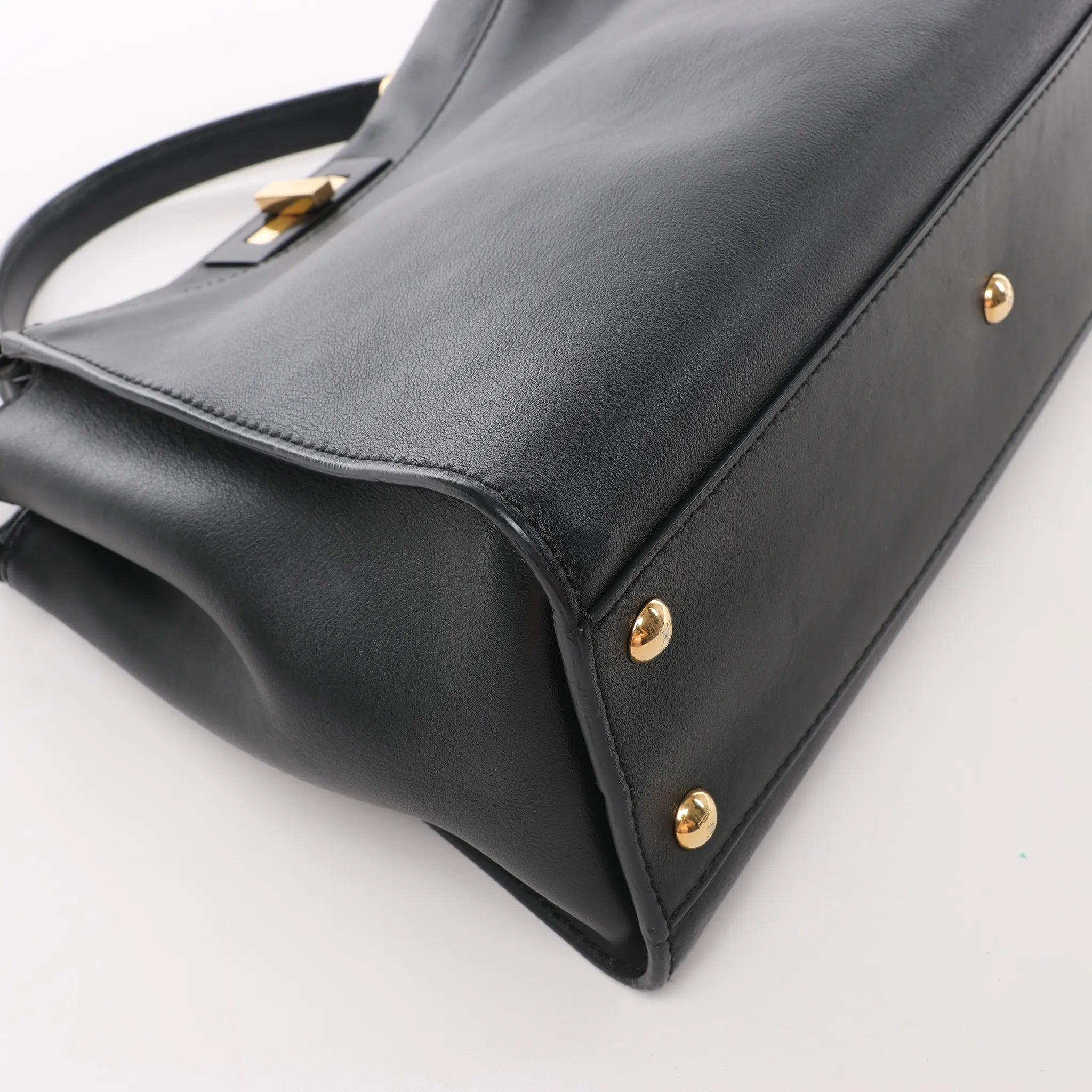 Fendi Peekaboo Regular Leather 2Way Handbag in Black 8BN290