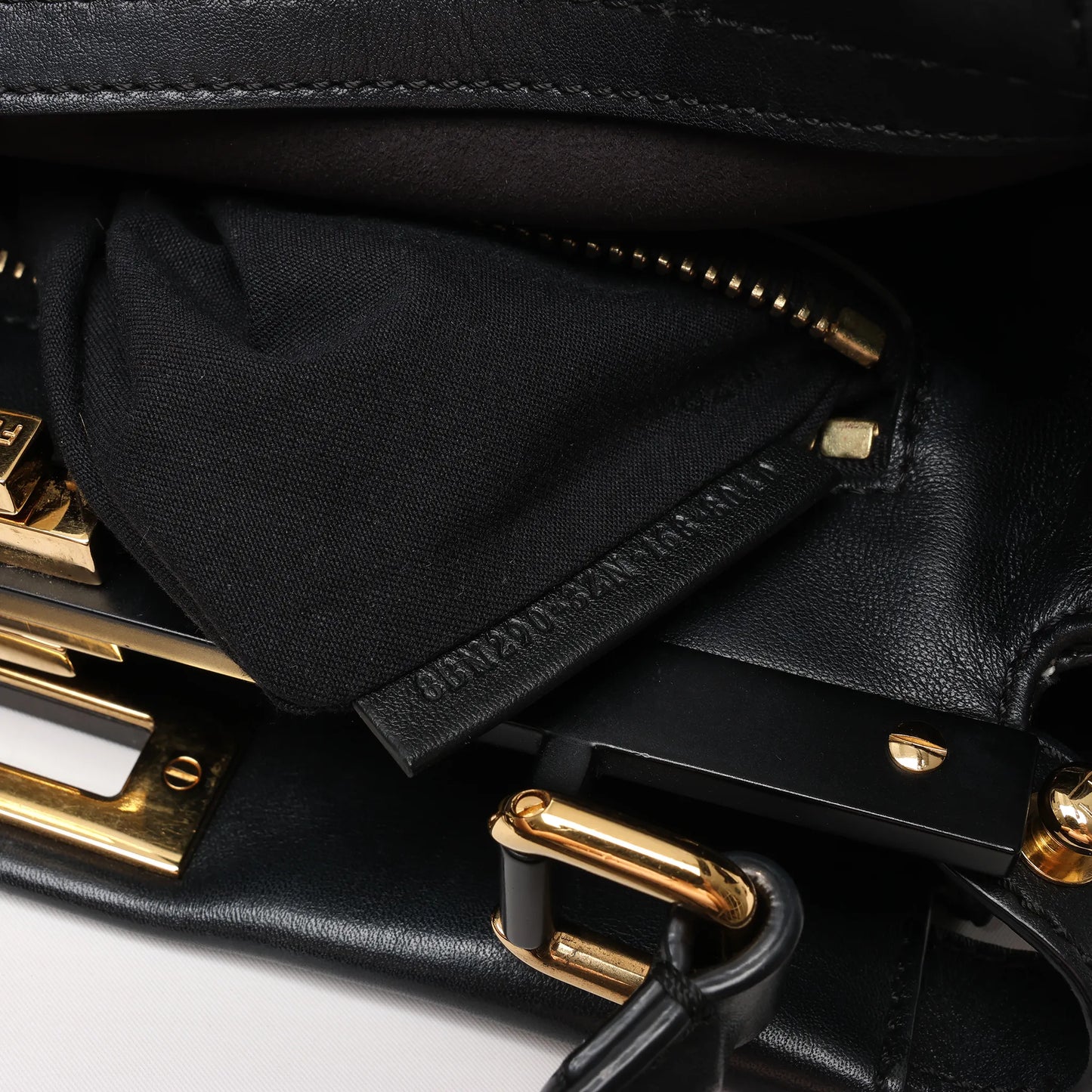Fendi Peekaboo Regular Leather 2Way Handbag in Black 8BN290