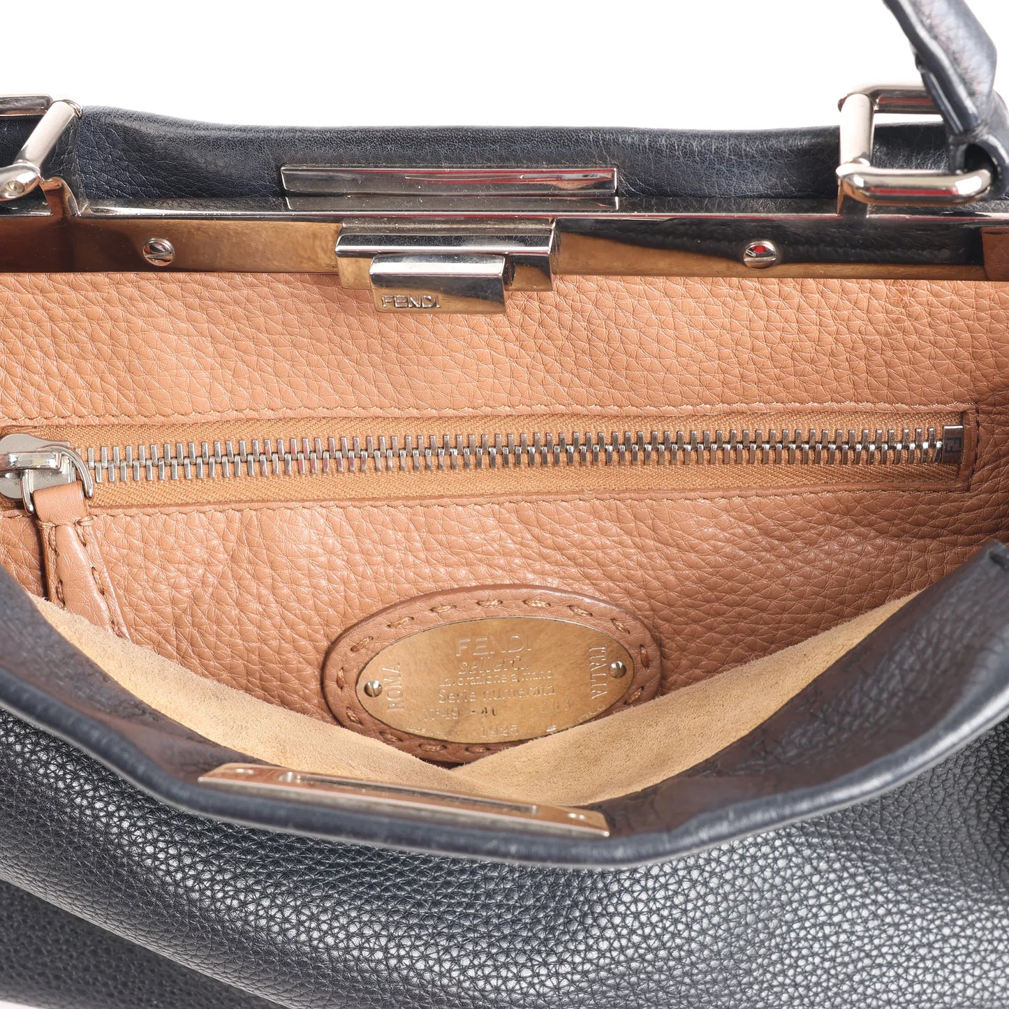 Fendi Peekaboo Regular Selleria Leather Handbag in Black 8BN226