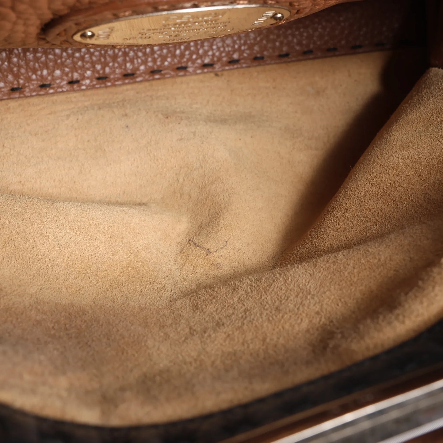 Fendi Peekaboo Regular Selleria Leather Handbag in Black 8BN226