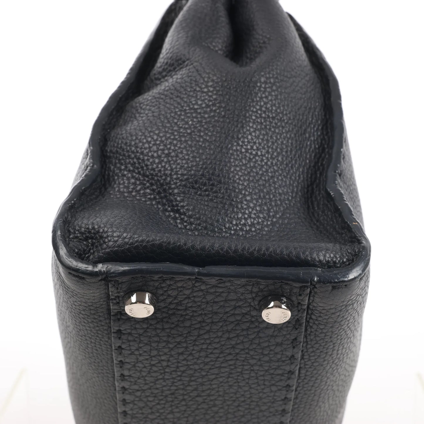 Fendi Peekaboo Regular Selleria Leather Handbag in Black 8BN226