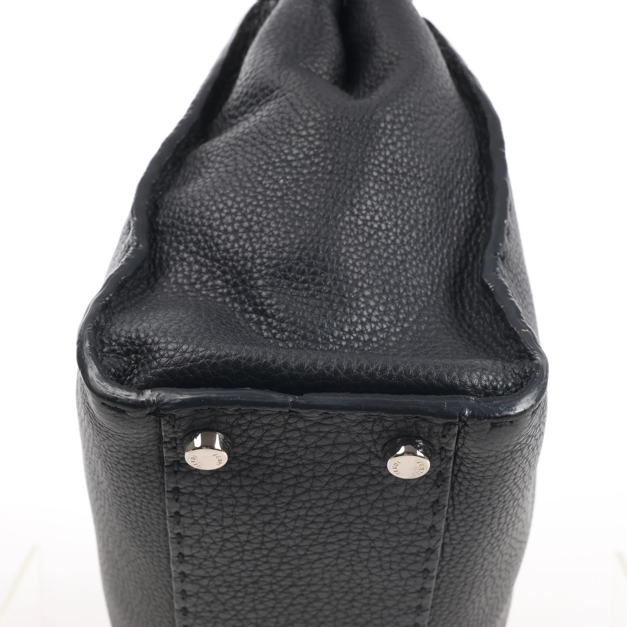 Fendi Peekaboo Regular Selleria Leather Handbag in Black 8BN226
