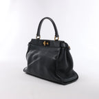 Bolso de piel Fendi Peekaboo Regular Selleria en Greige 8BN290