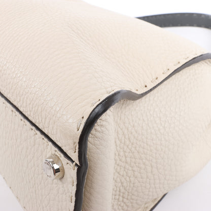 Sac à main Fendi Peekaboo Regular Selleria en cuir beige 8BN290