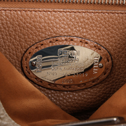 Sac à main Fendi Peekaboo Regular Selleria en cuir beige 8BN290