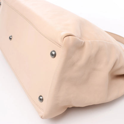 Grand sac à main Fendi Peekaboo en cuir beige poudré 8BN210