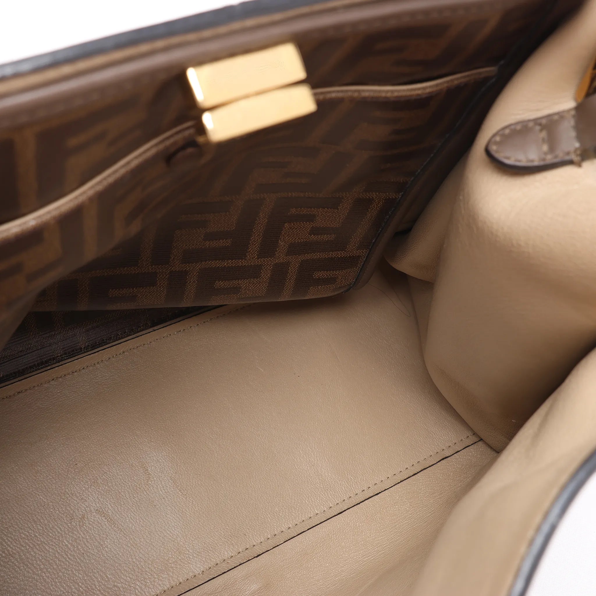 Fendi Peekaboo X-light Leather 2Way Handbag in Brown 8BN310