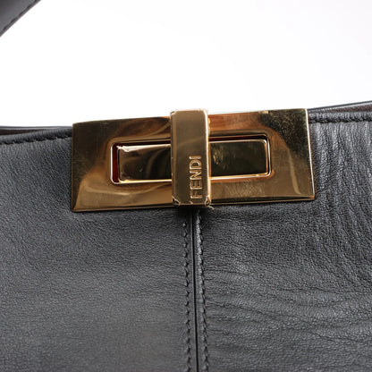 Fendi Peekaboo X-light Large Leather Handbag in Black 8BN304