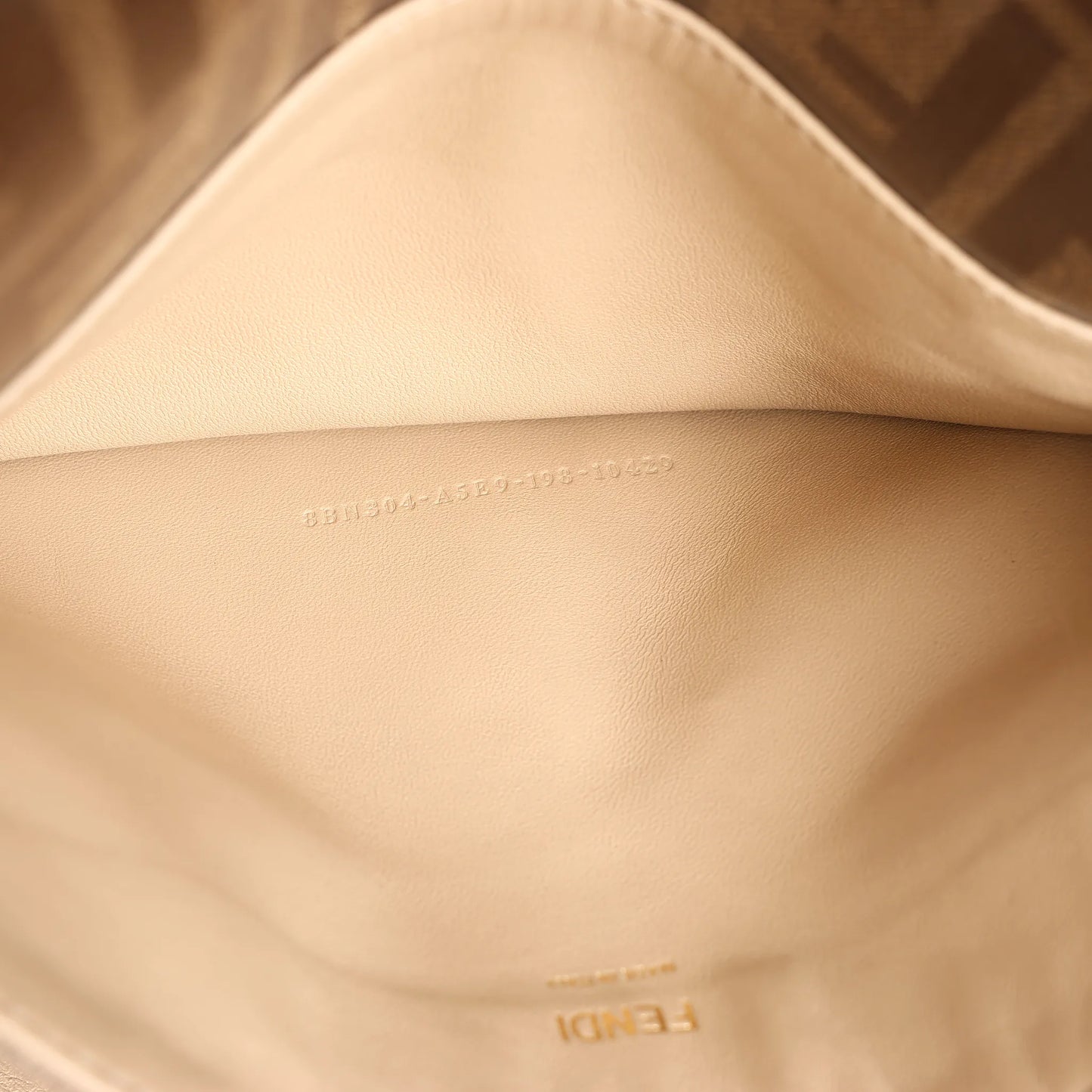 Fendi Peekaboo X-light Large Leather Handbag in Brown 8BN304