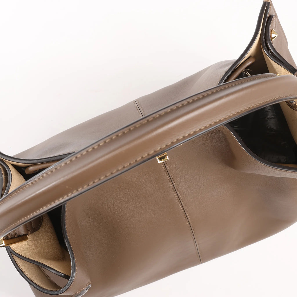 Fendi Peekaboo X-light Large Leather Handbag in Brown 8BN304