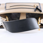 Bolso de mano Fendi Runaway de piel bidireccional en rosa 8BH344