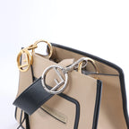 Bolso de mano Fendi Runaway de piel bidireccional en rosa 8BH344