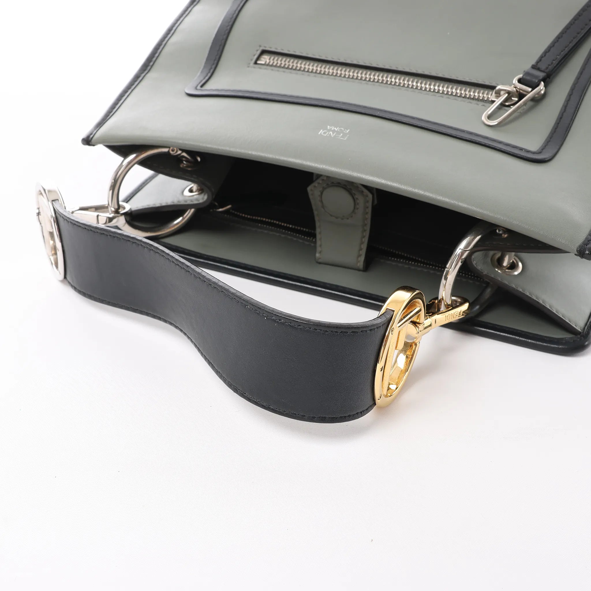 Fendi Runaway Leather Handbag in Green 8BH344
