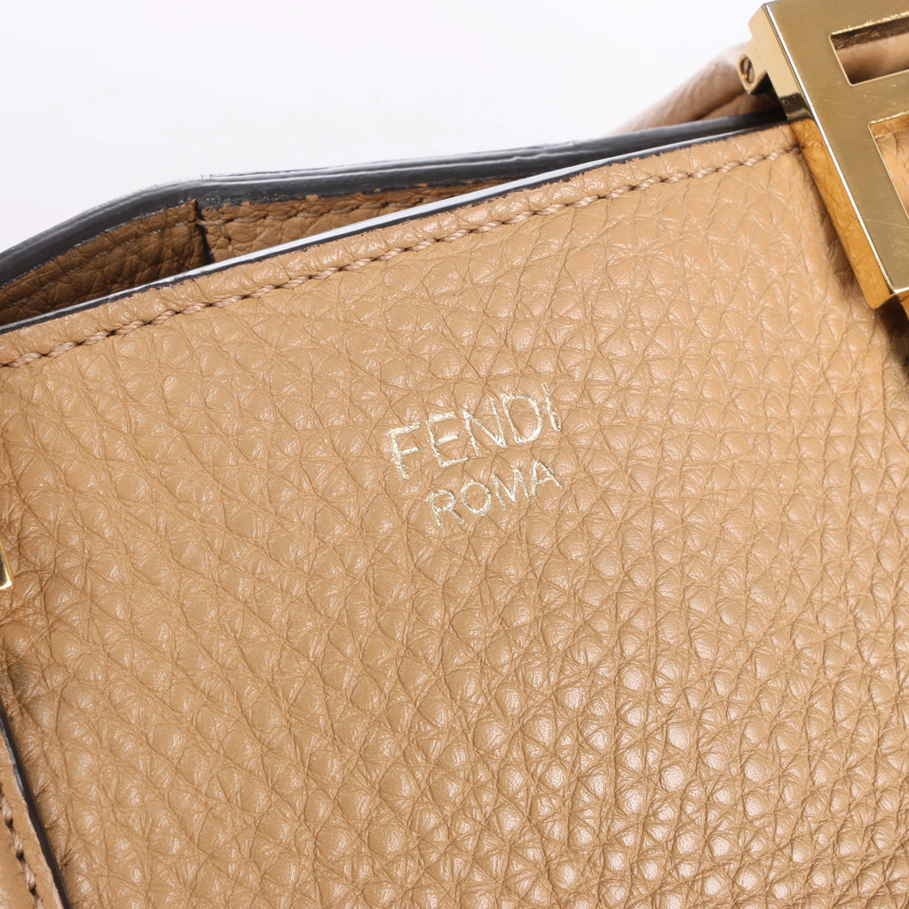 Fendi Selleria FF Medium Leather 2Way 2Way Handbag in Brown 8BH368