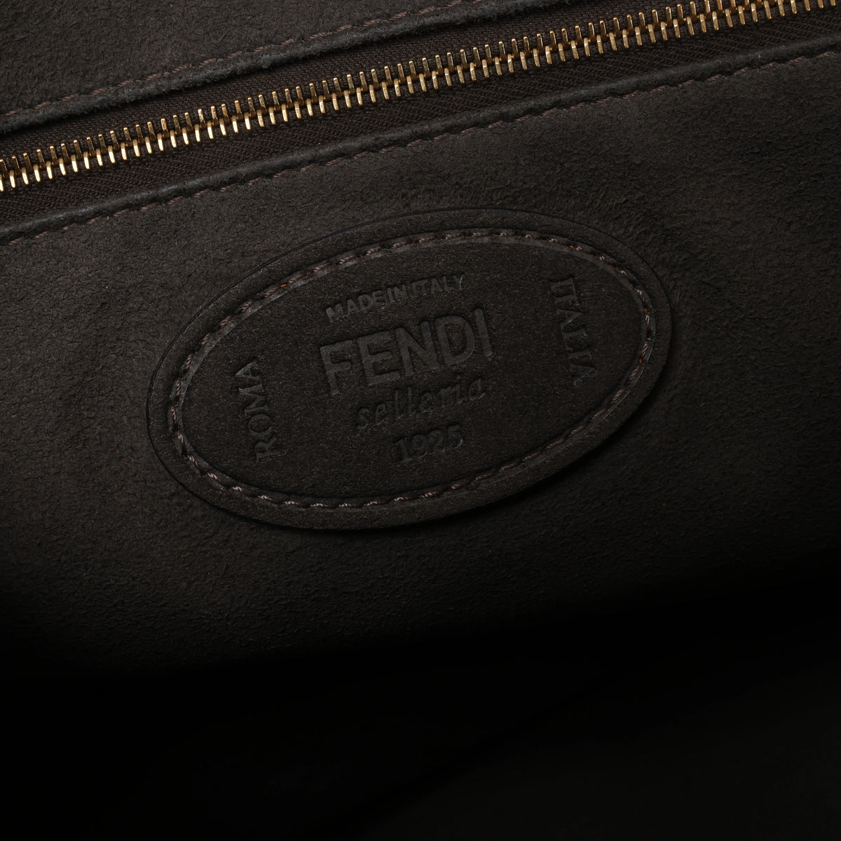 Fendi Selleria FF Medium Leather 2Way 2Way Handbag in Brown 8BH368