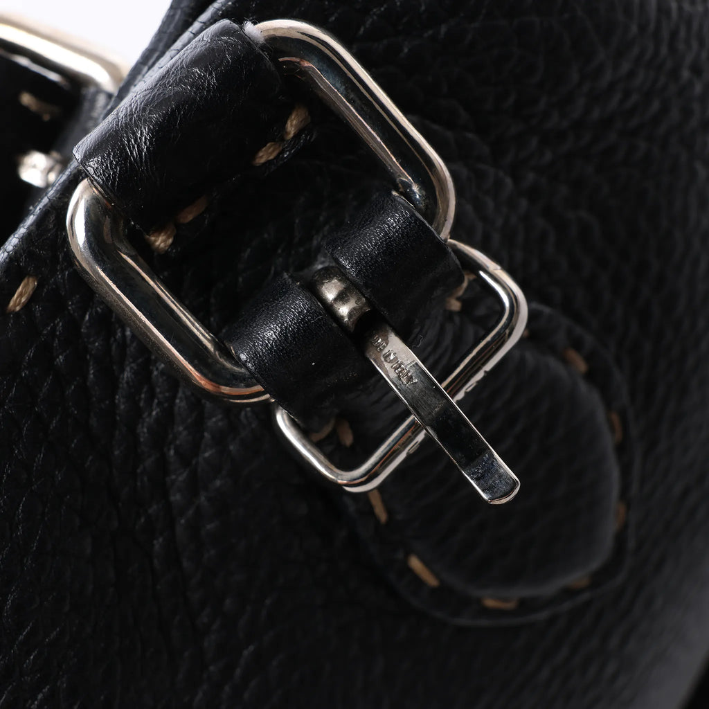 Fendi Carla Selleria Leather Handbag in Black 8BH135